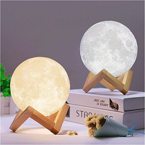 Rechargeable 3D Moon Lamp 16 Colors with Remote Control